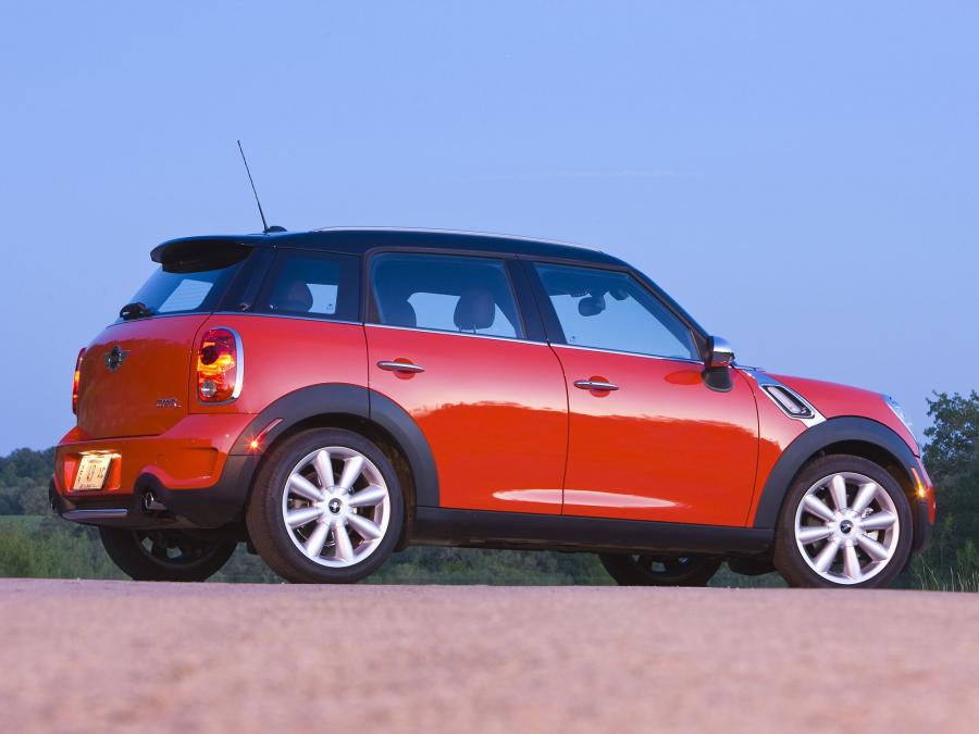  Mini Cooper Countryman S 2010 года  (US) (фото 20 из 20)